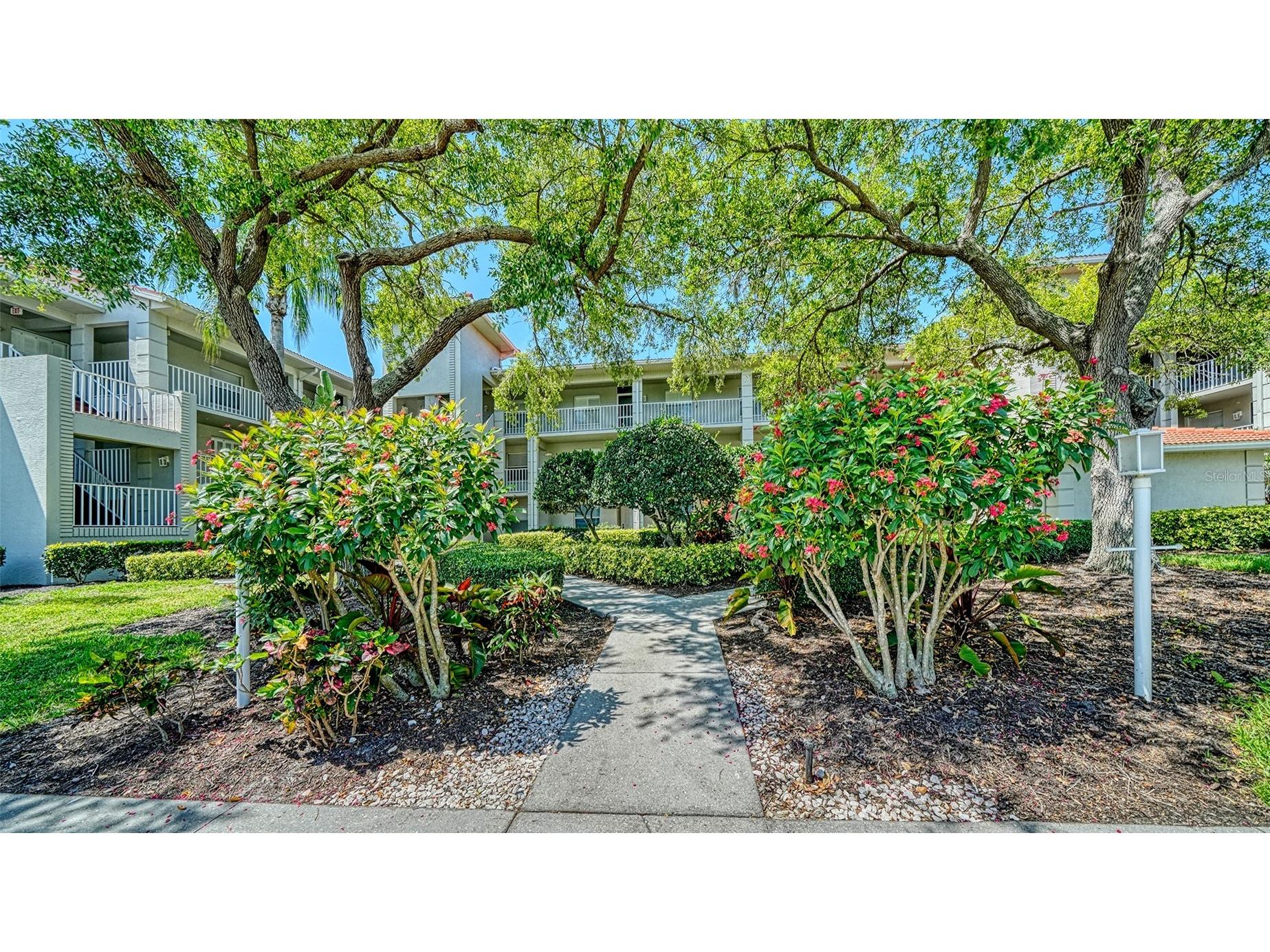 9330 Clubside Circle #3202 Sarasota FL 34238 A4692256 image2