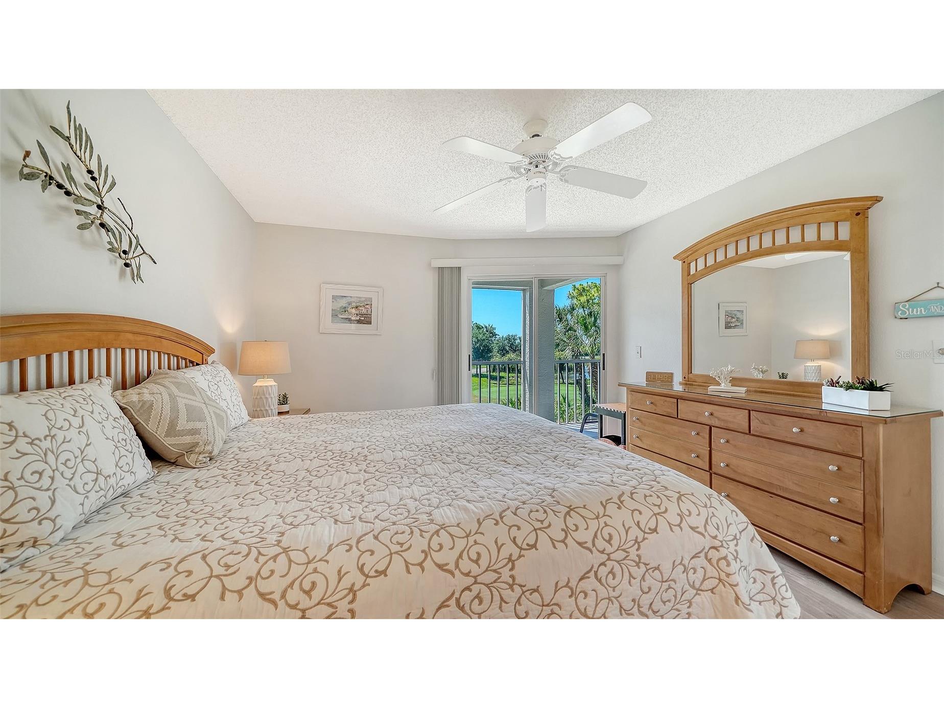 9330 Clubside Circle #3202 Sarasota FL 34238 A4692256 image26
