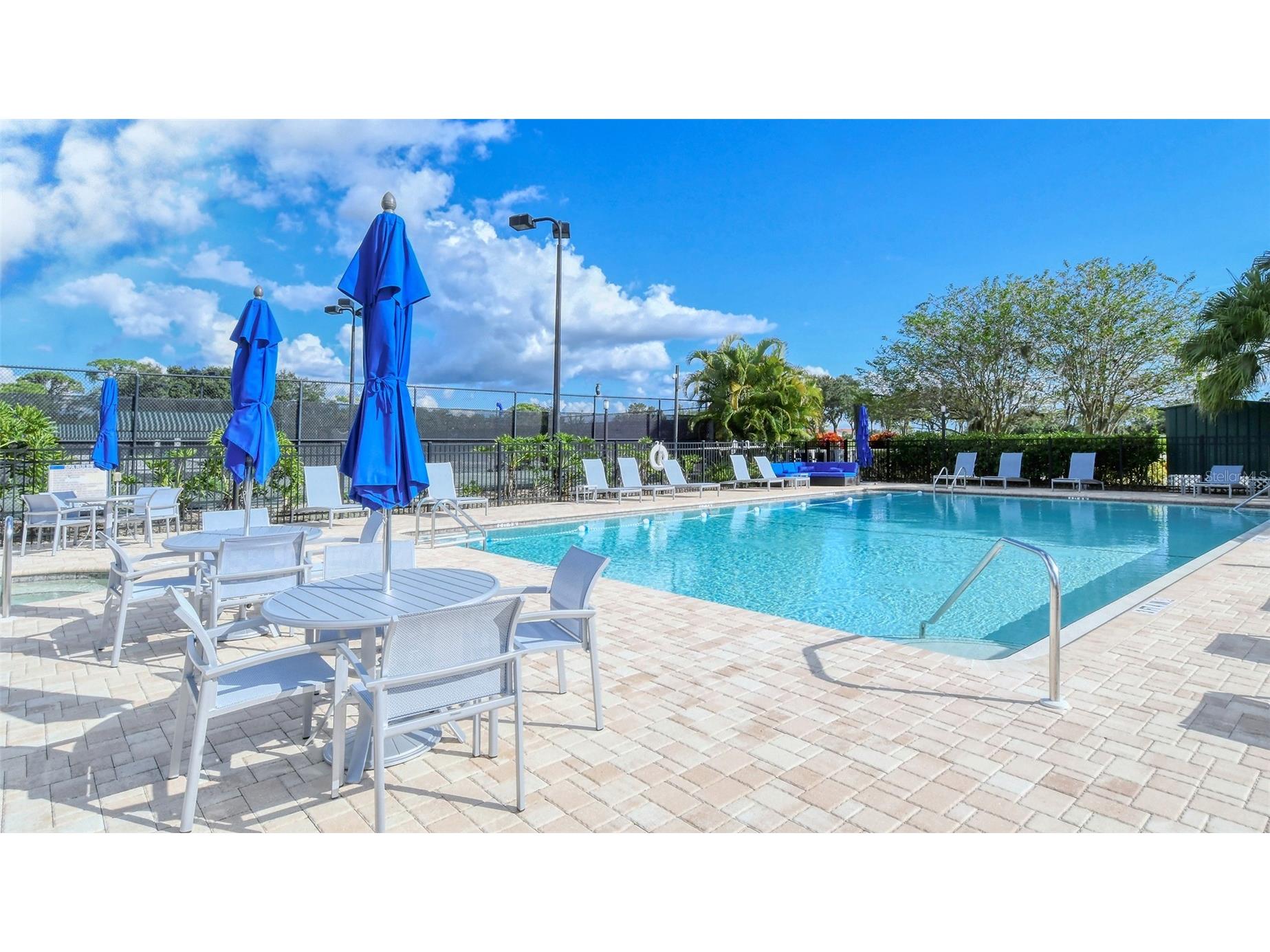 9330 Clubside Circle #3202 Sarasota FL 34238 A4692256 image57
