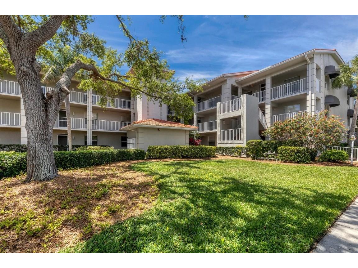 9330 Clubside Circle #3207 Sarasota FL 34238 A4566454 image1