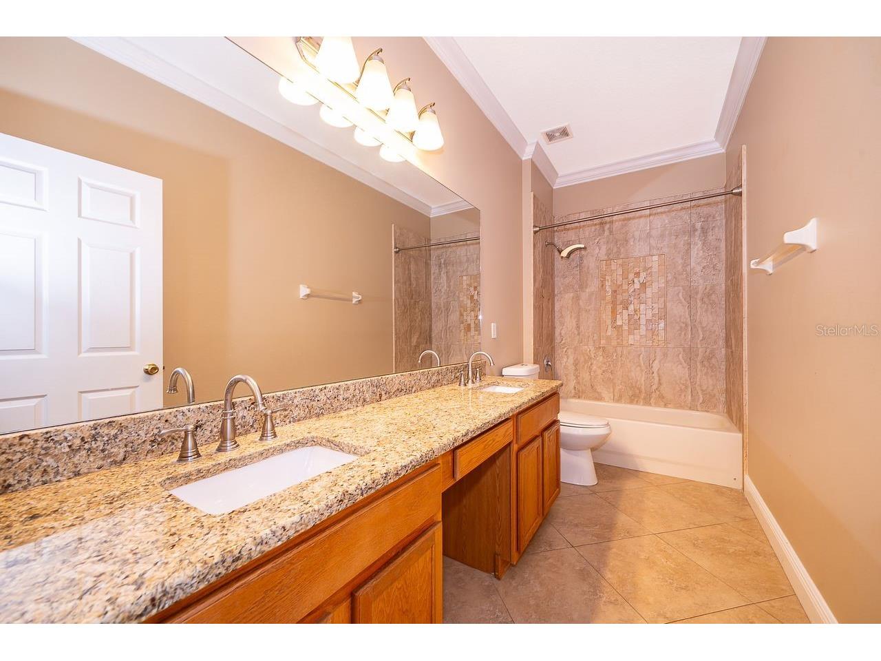 9330 Marsh Oaks Court Orlando FL 32832 O6403931 image13