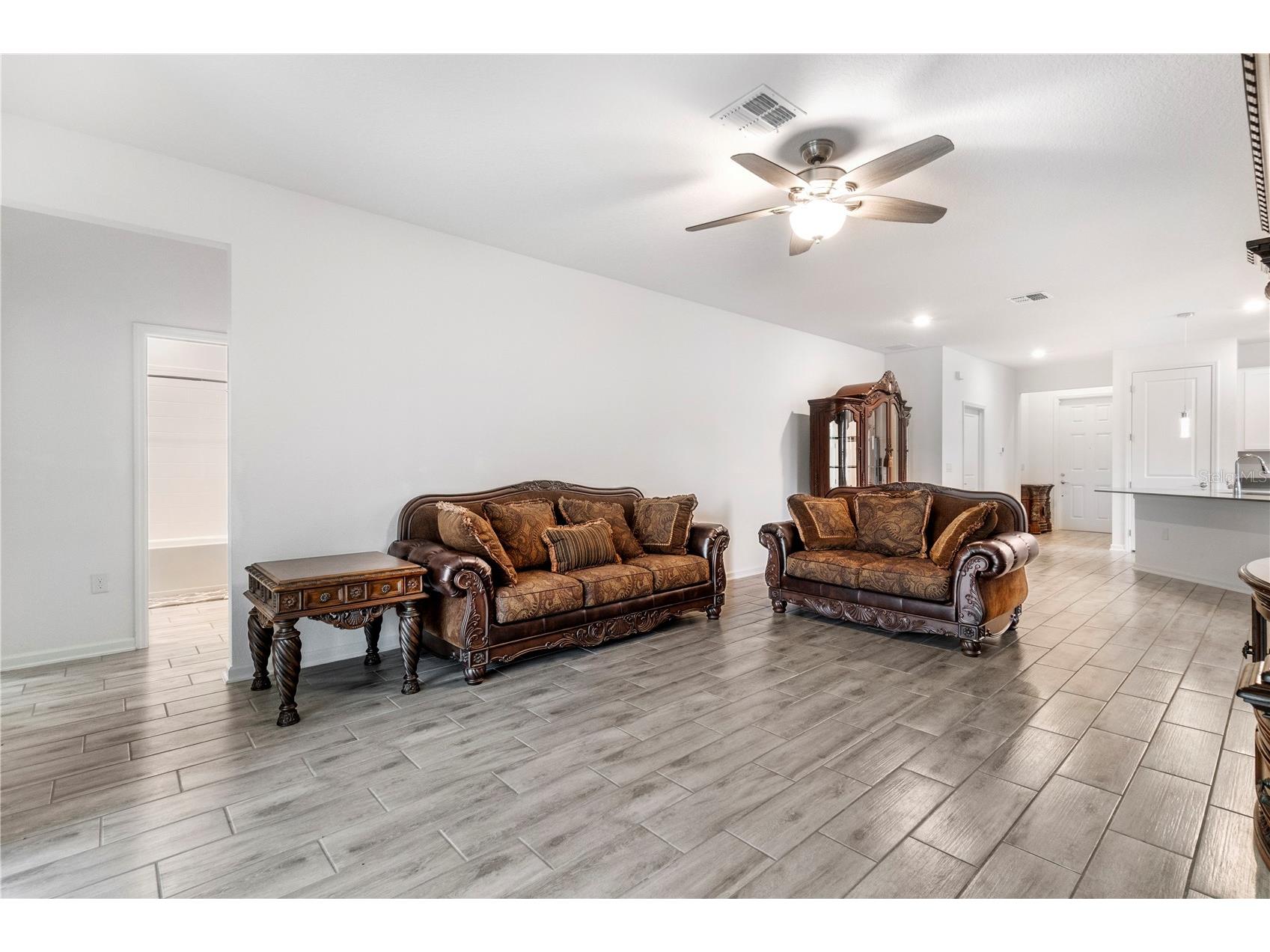 9331 Revere Avenue Leesburg FL 34788 OM725825 image41