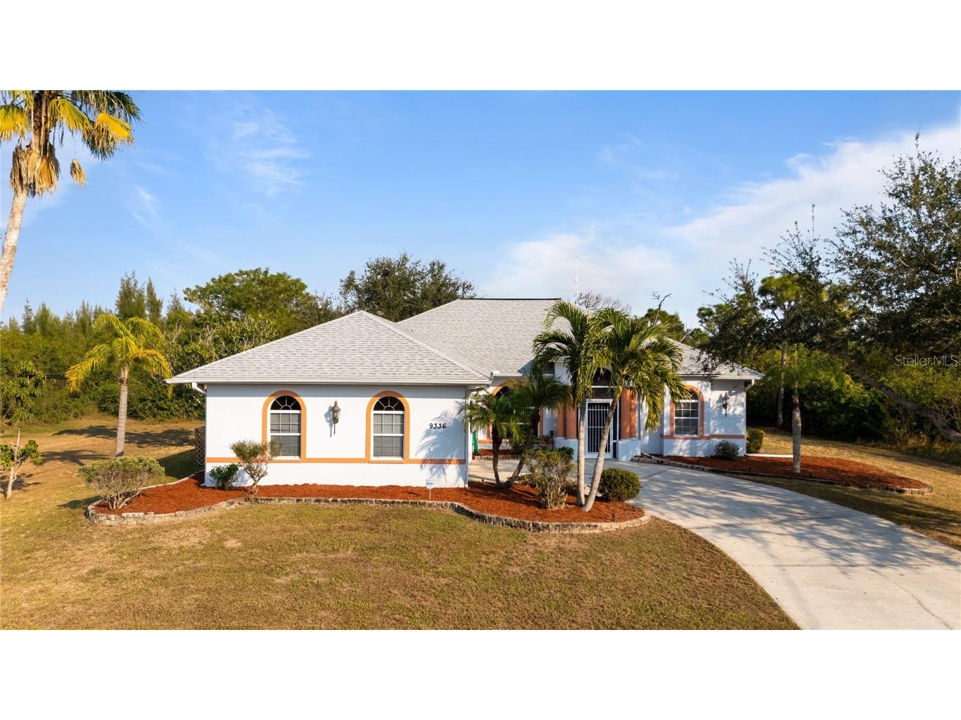 9336 St Paul Drive Port Charlotte FL 33981 A4672354 image1