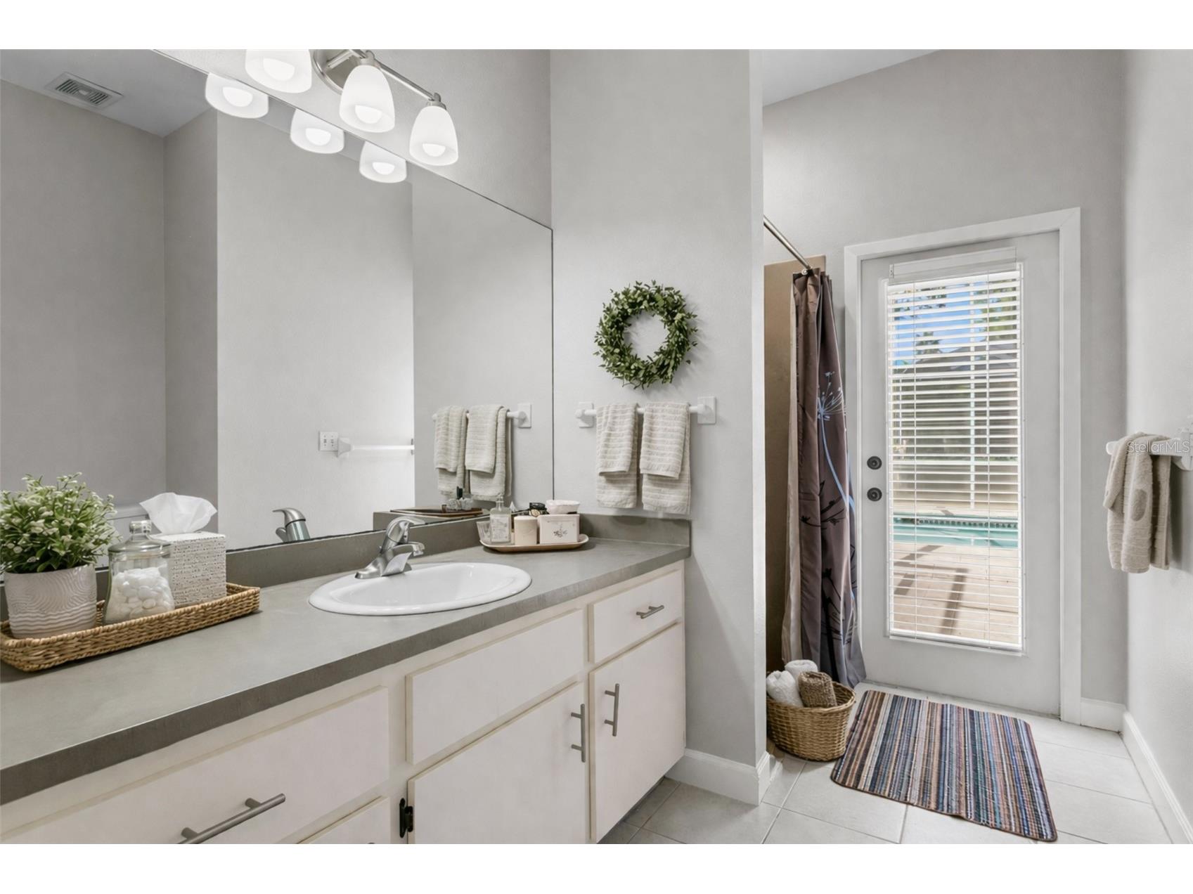 9337 Wellington Park Circle Tampa FL 33647 TB8493317 image46