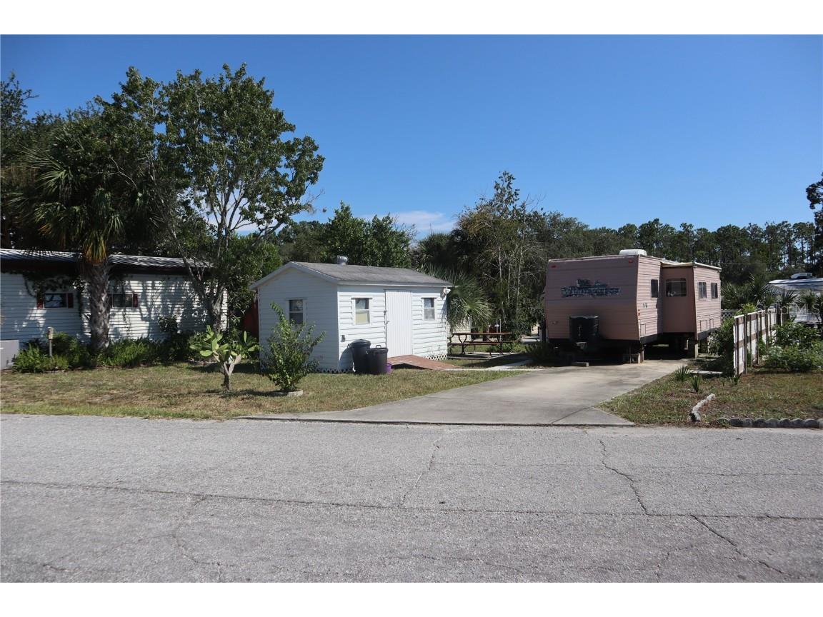 9338 Grizzly Bear Lane Weeki Wachee FL 34613 W7867629 image1