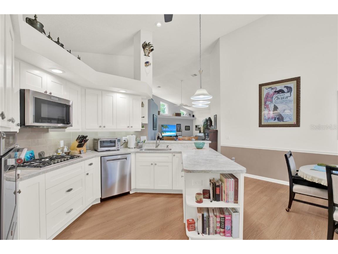 9339 Creole Court Weeki Wachee FL 34613 TB8437012 image12