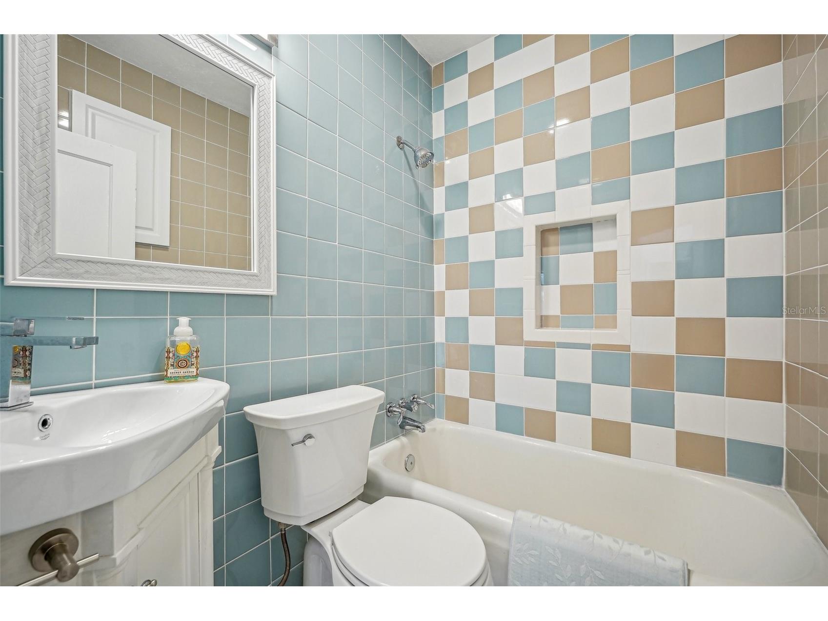 934 N Halifax Avenue Daytona Beach FL 32118 V4947154 image21