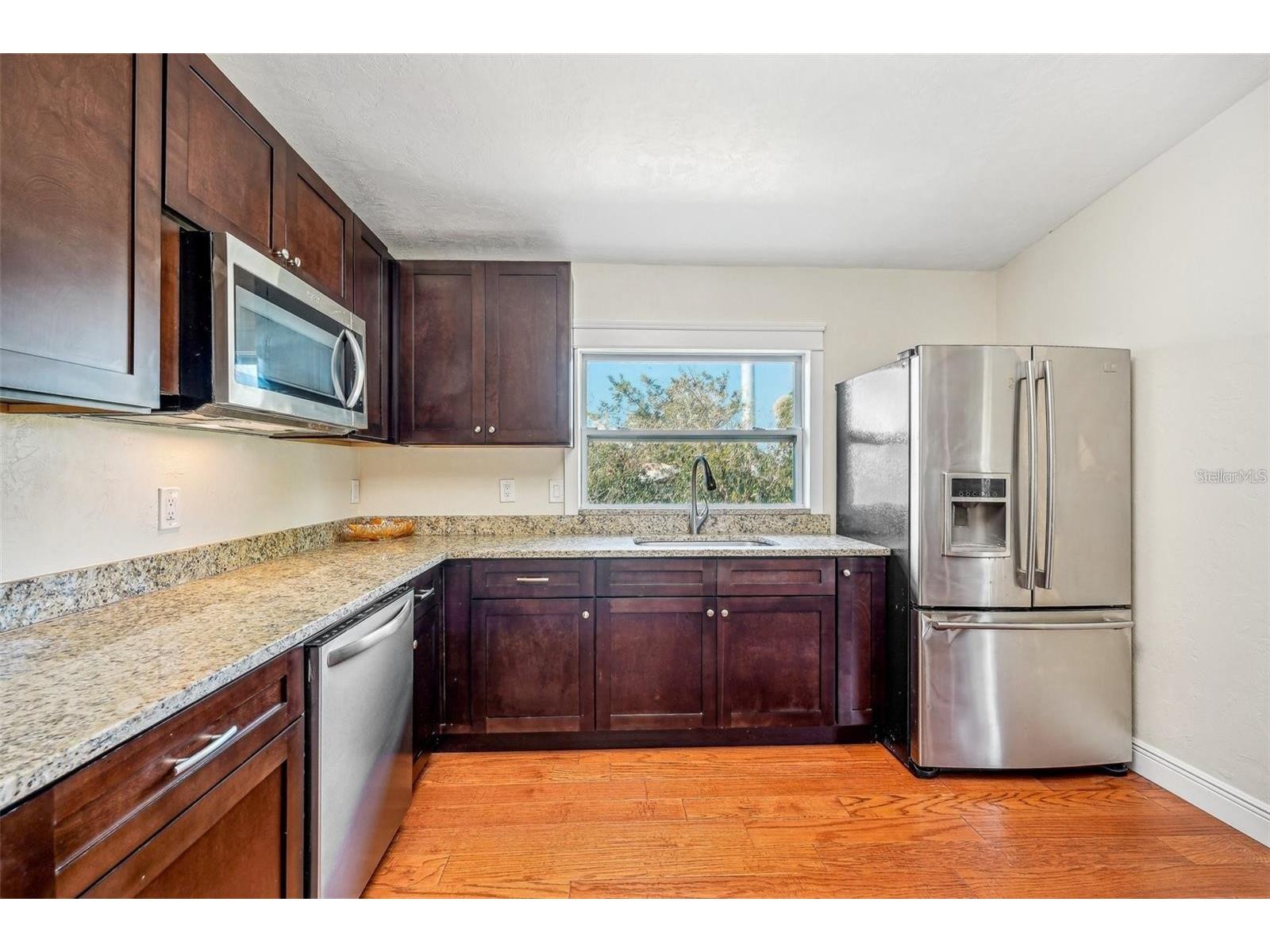 934 N Halifax Avenue Daytona Beach FL 32118 V4947154 image6