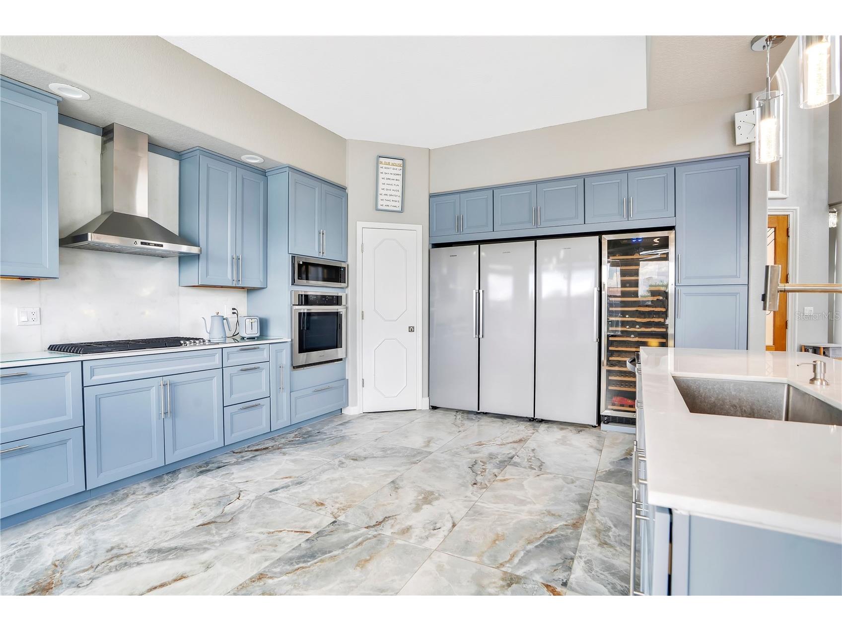 934 Symphony Isles Boulevard Apollo Beach FL 33572 - TAMPA BAY L4960045 image11