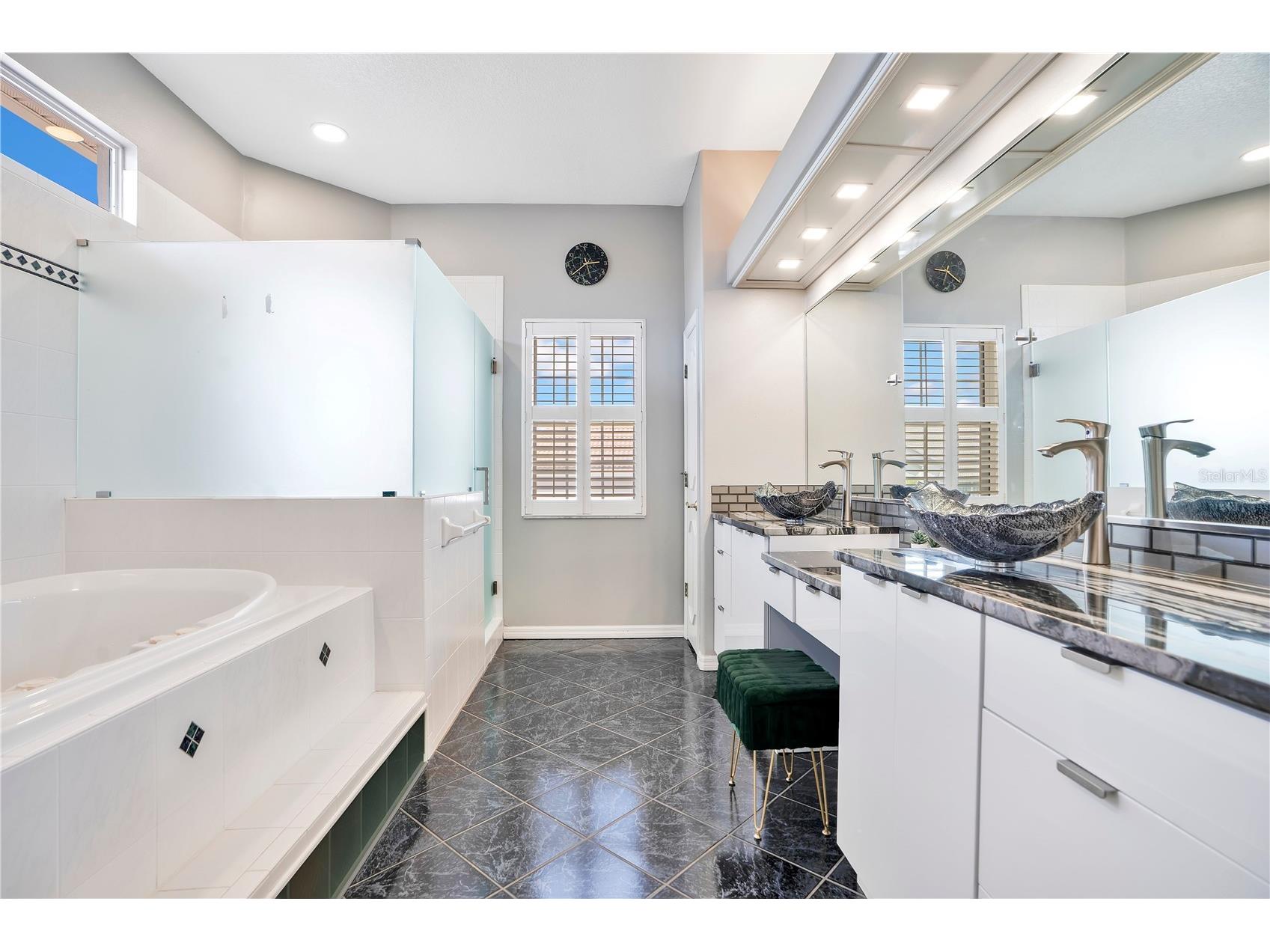 934 Symphony Isles Boulevard Apollo Beach FL 33572 - TAMPA BAY L4960045 image28