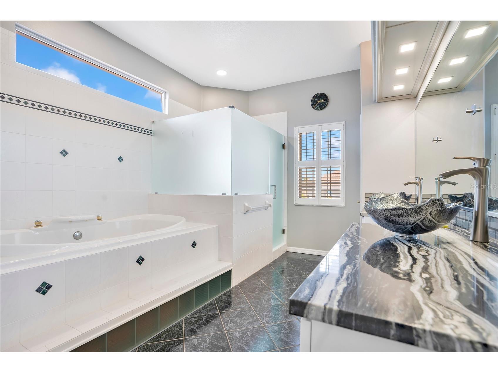 934 Symphony Isles Boulevard Apollo Beach FL 33572 - TAMPA BAY L4960045 image30