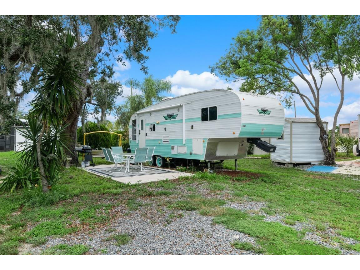 9341 Bob Cat Drive Weeki Wachee FL 34613 W7857213 image1