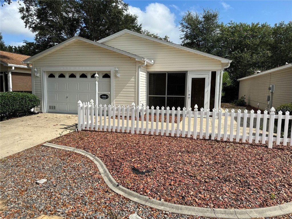 9341 SE 172nd Garden Street The Villages FL 32162 G5078347 image1