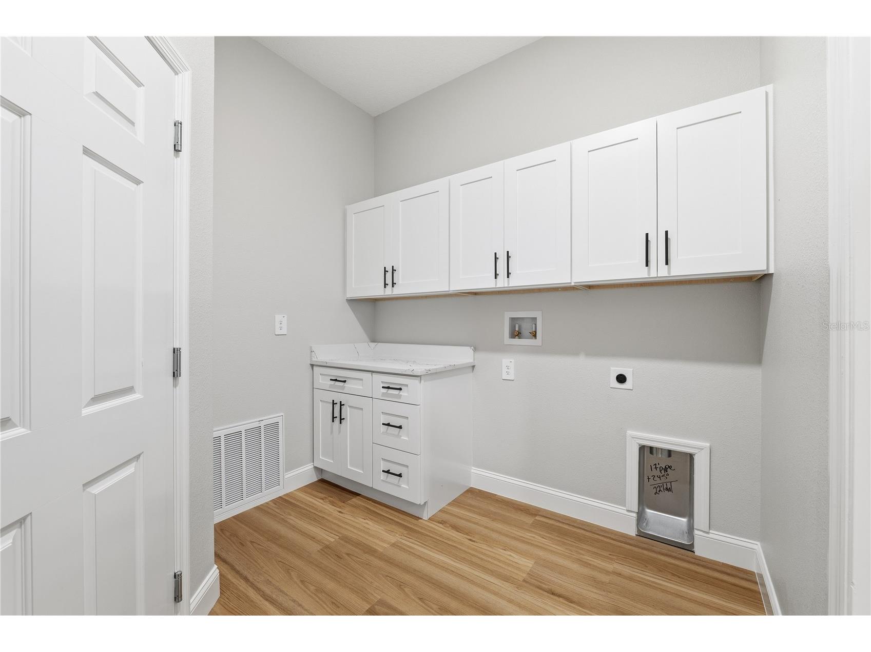 9342 Wheystone Drive Webster FL 33597 TB8487814 image27