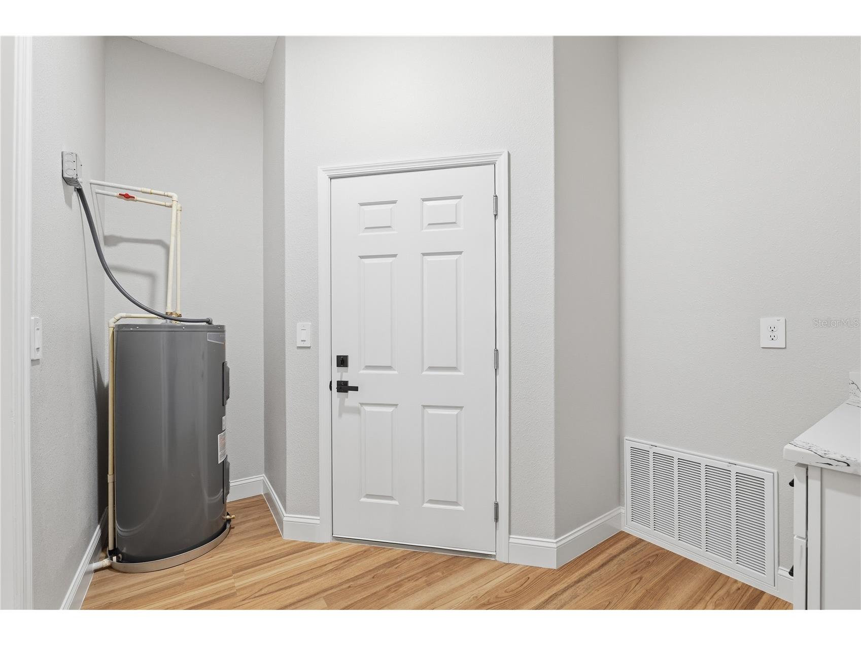 9342 Wheystone Drive Webster FL 33597 TB8487814 image28