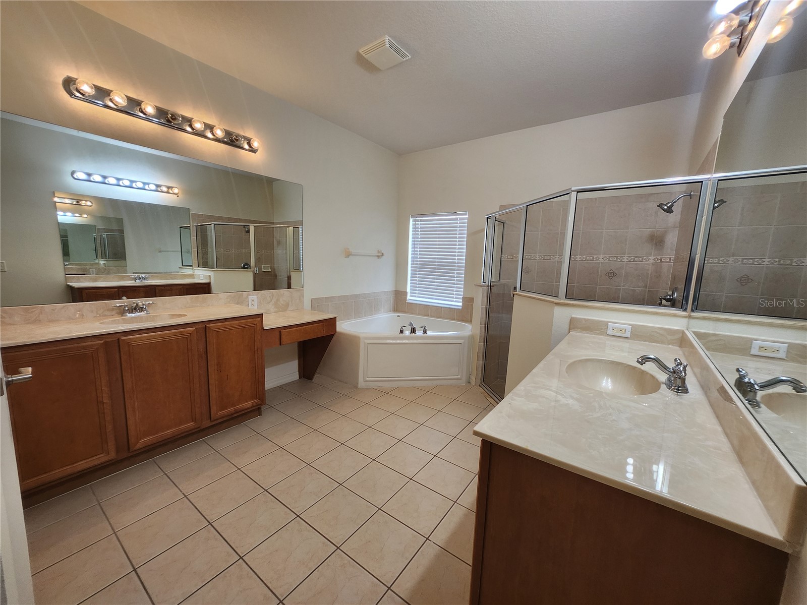 9344 Mandrake Court Tampa FL 33647 TB8529514 image11