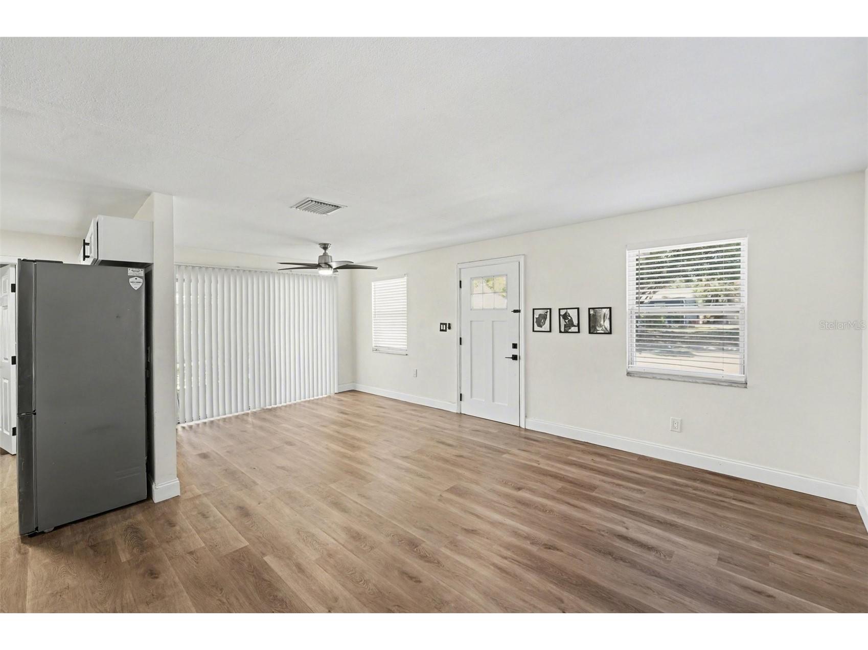 9346 89th Ave Seminole FL 33777 TB8498840 image3