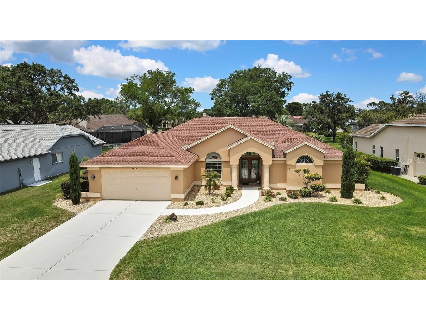 9346 Southern Belle Drive Weeki Wachee FL 34613 TB8383343 image1
