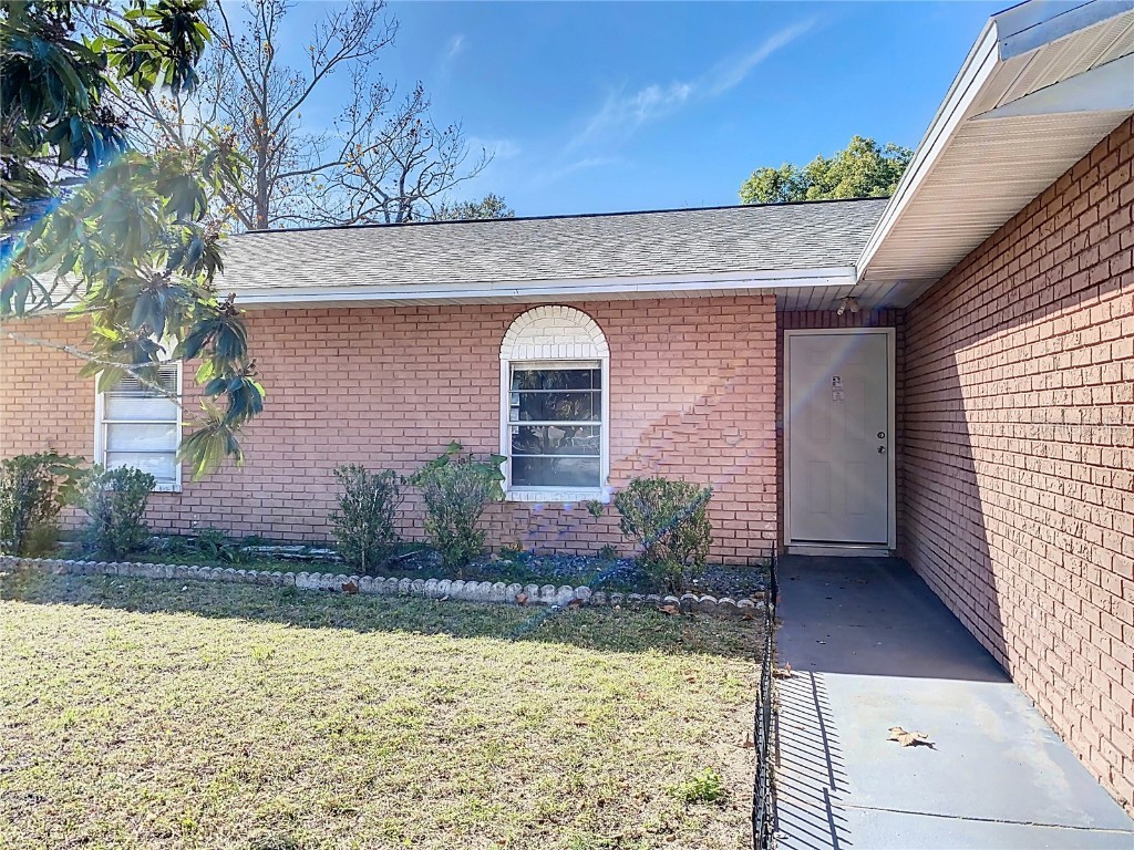 9348 SE Maricamp Road Ocala FL 34472 OM668494 image1