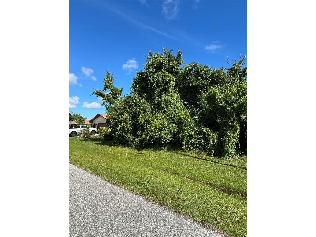 9349 Crugar Terrace Englewood FL 34224 C7494557 image1