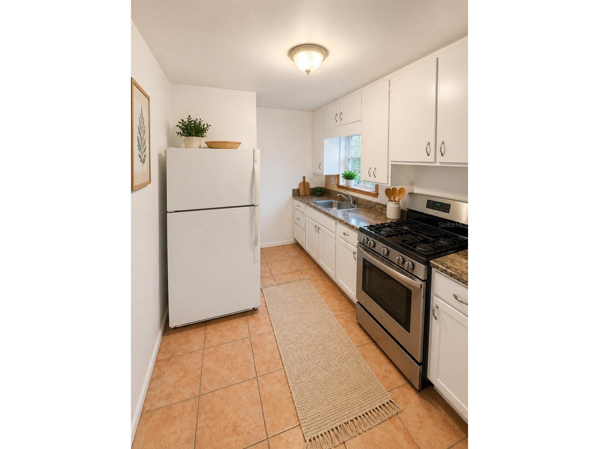 935 17th Avenue S Saint Petersburg FL 33705 TB8501972 image2