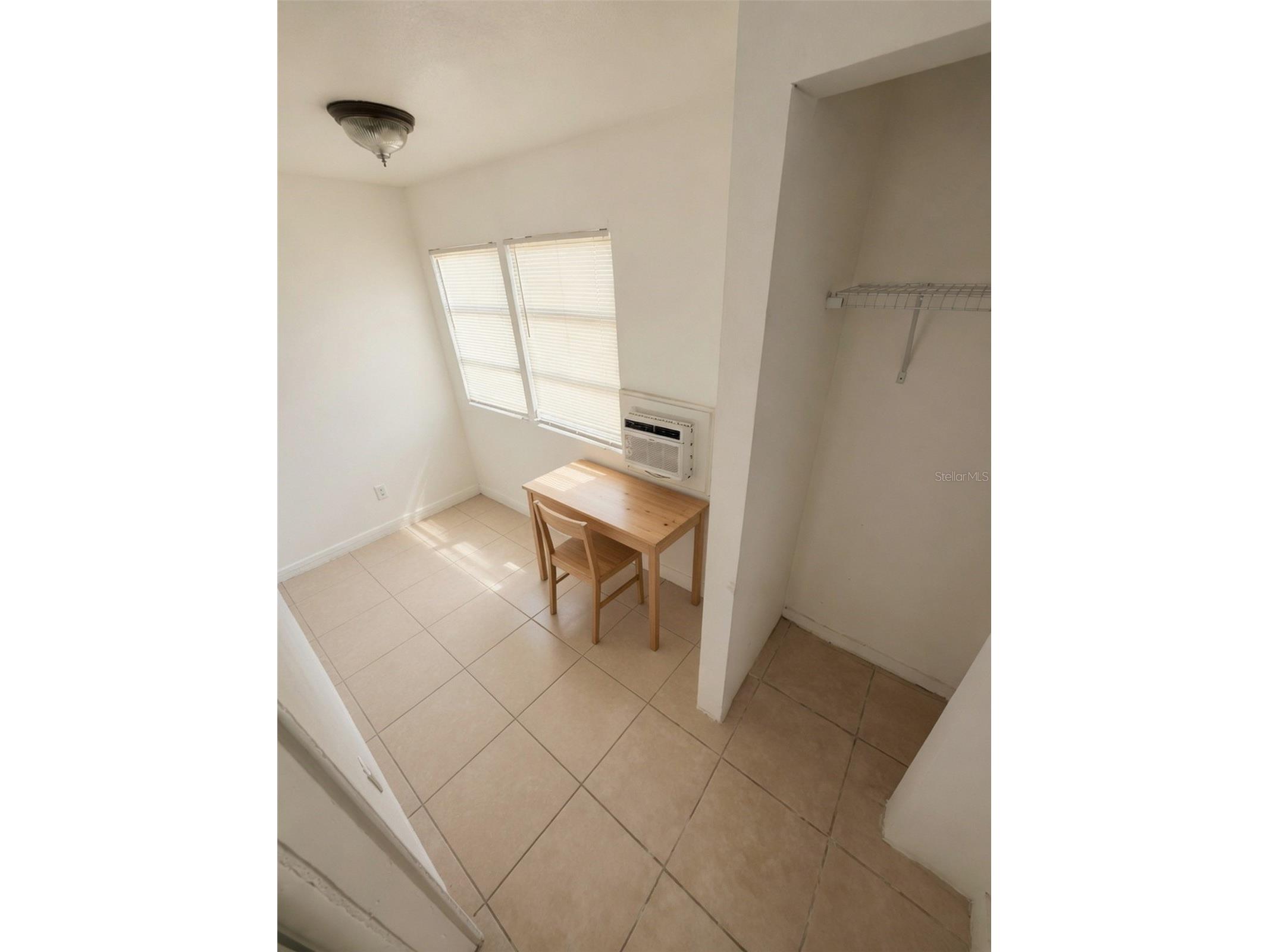 935 17th Avenue S Saint Petersburg FL 33705 TB8526429 image20