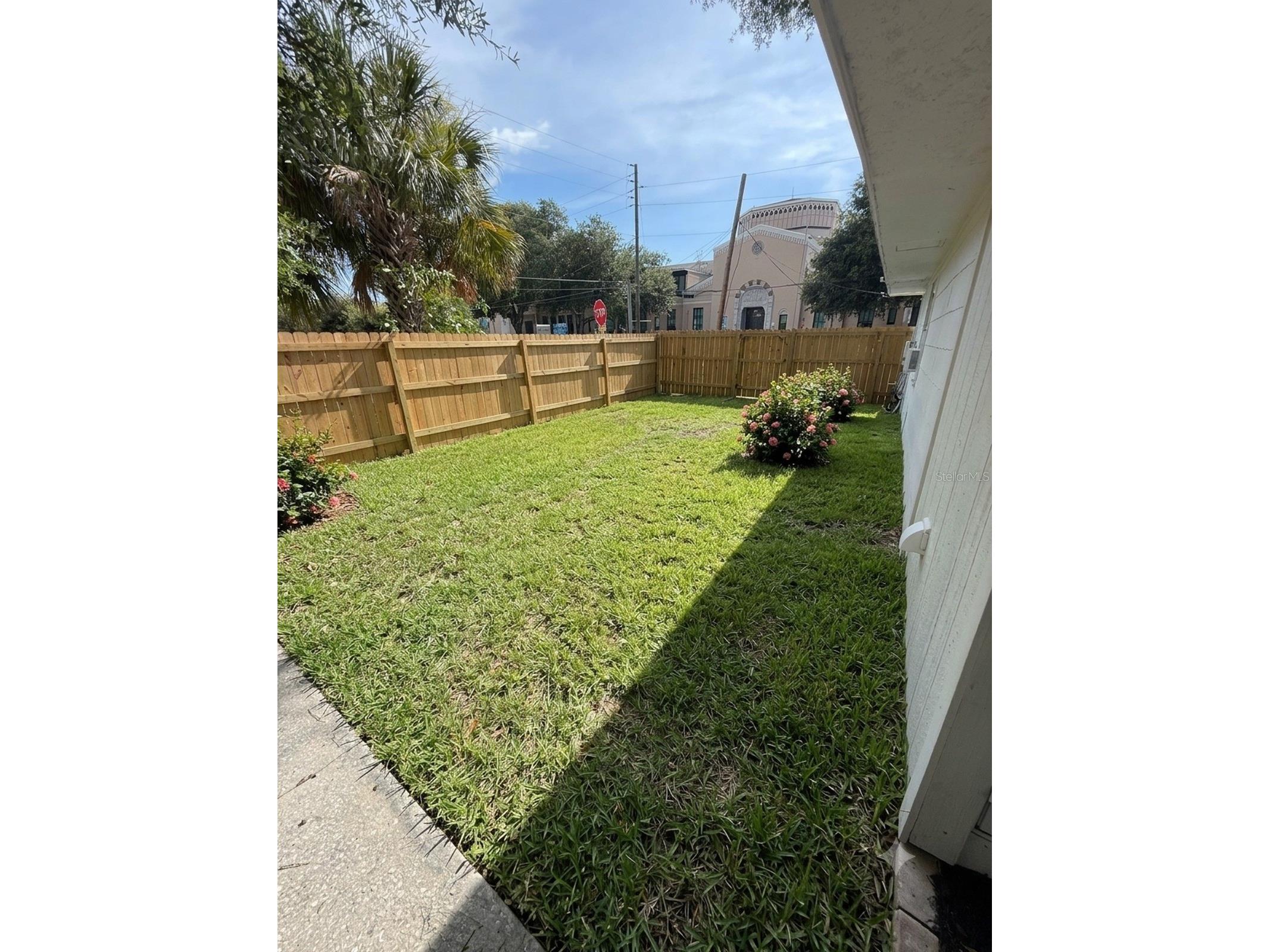 935 17th Avenue S Saint Petersburg FL 33705 TB8526429 image27
