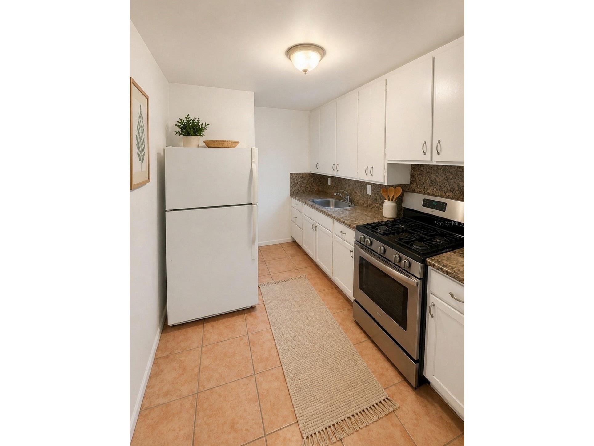 935 17th Avenue S Saint Petersburg FL 33705 TB8526429 image3
