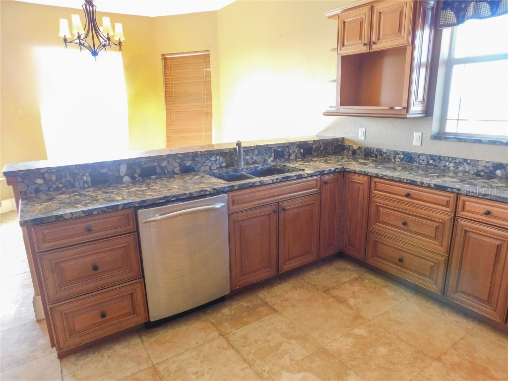 935 Bayshore Drive Terra Ceia FL 34250 TB8459498 image3