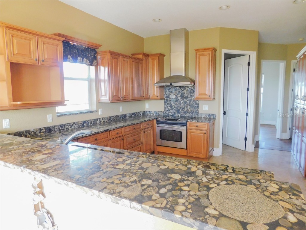 935 Bayshore Drive Terra Ceia FL 34250 TB8459498 image5