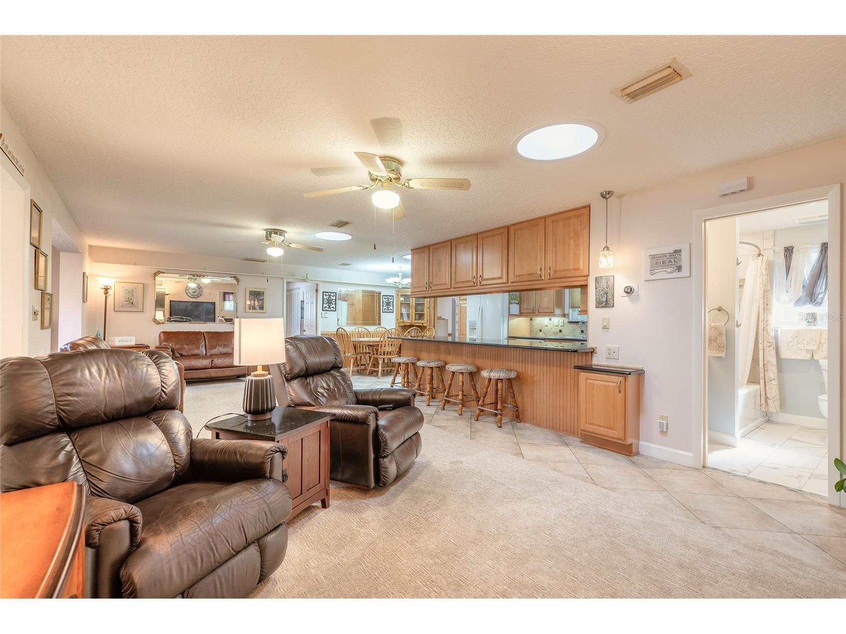 935 Big Tree Road South Daytona FL 32119 V4946491 image19