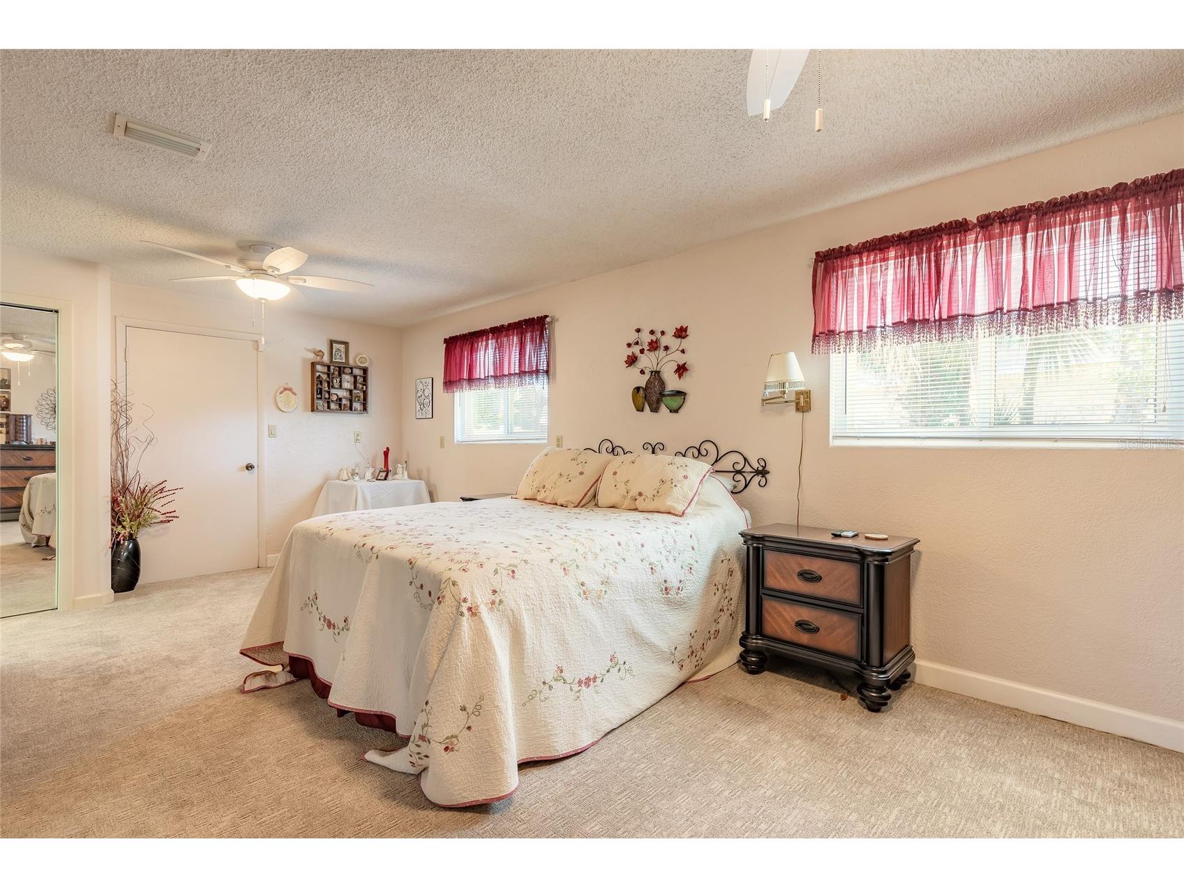 935 Big Tree Road South Daytona FL 32119 V4946491 image20