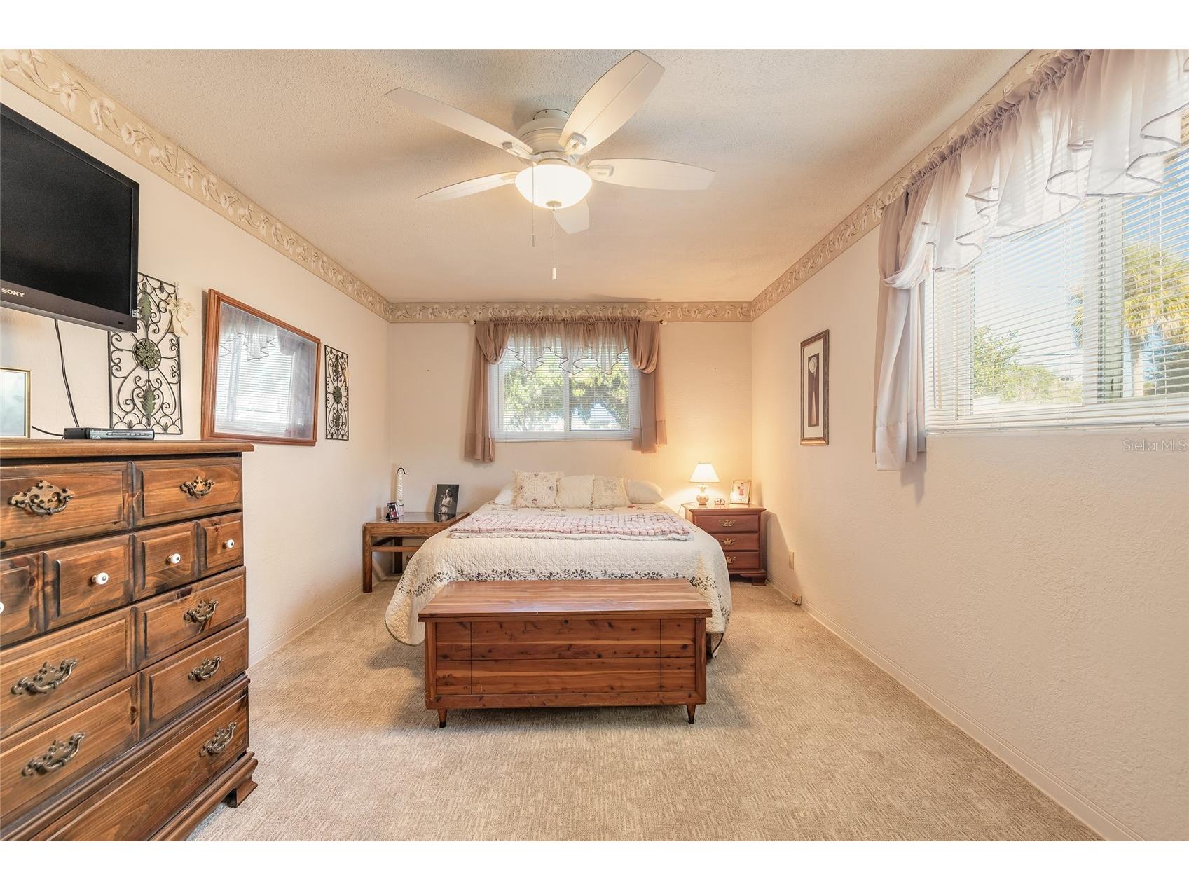 935 Big Tree Road South Daytona FL 32119 V4946491 image25