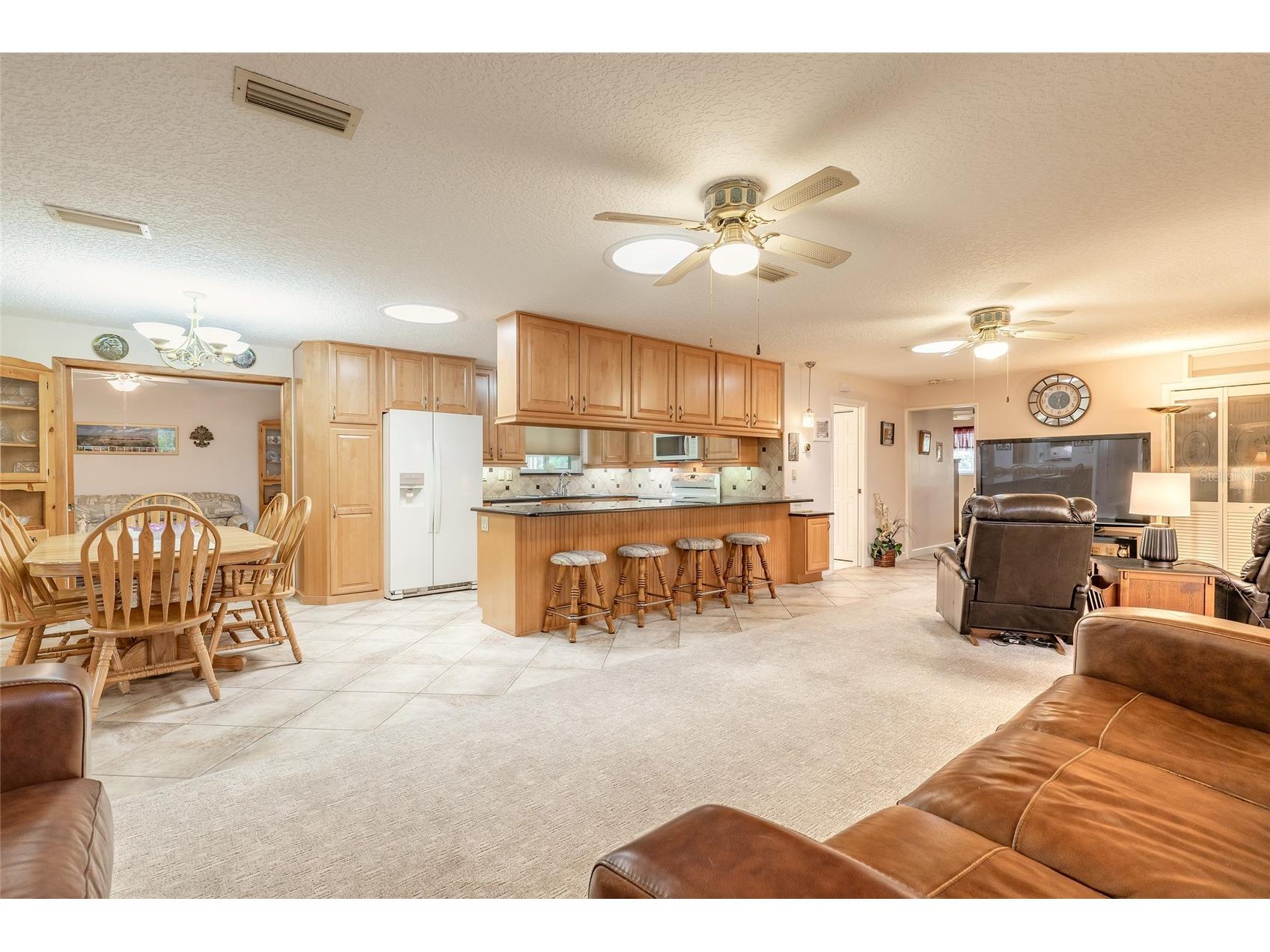 935 Big Tree Road South Daytona FL 32119 V4946491 image6