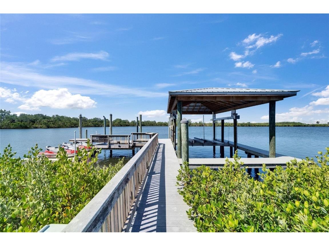 935 Chipaway Drive Apollo Beach FL 33572 - GULF AND SEA WATERWAY TB8379248 image13