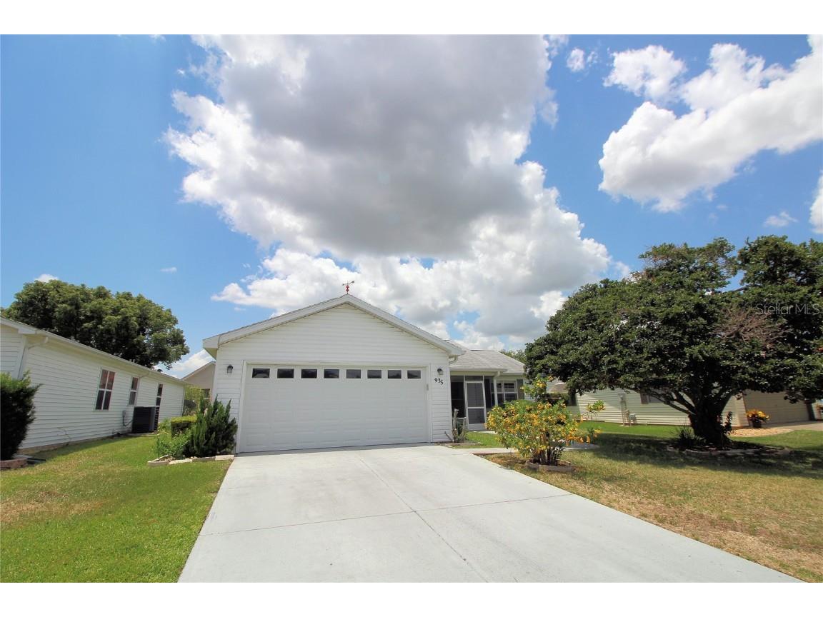 935 Chula Court The Villages FL 32159 V4940654 image1