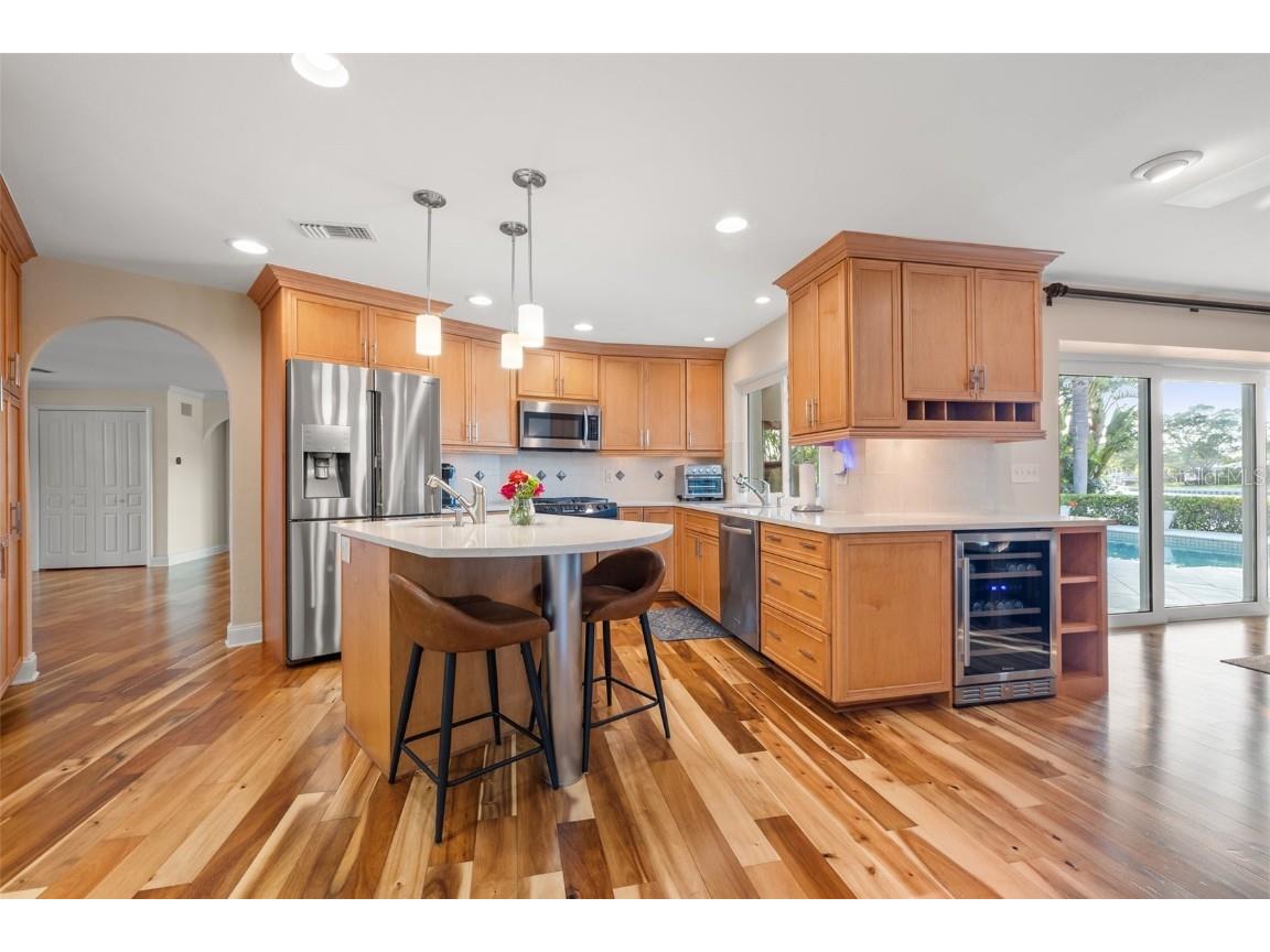 935 Eden Isle Drive NE Saint Petersburg FL 33704 - SMACKS BAYOU TB8371186 image21