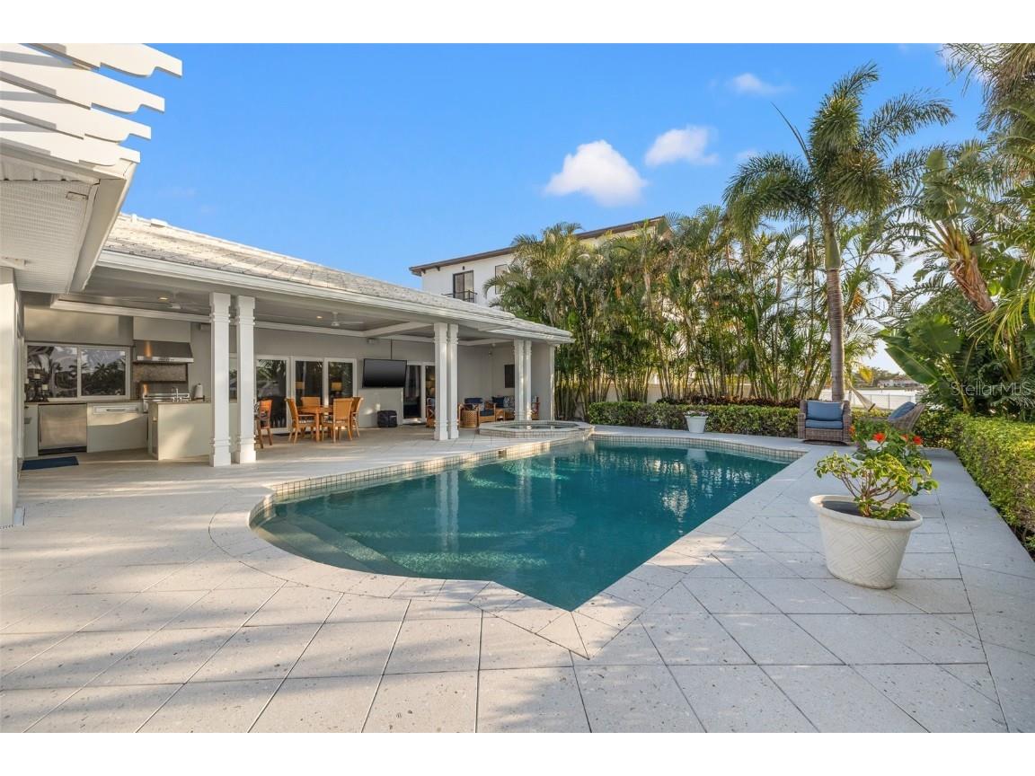 935 Eden Isle Drive NE Saint Petersburg FL 33704 - SMACKS BAYOU TB8371186 image60