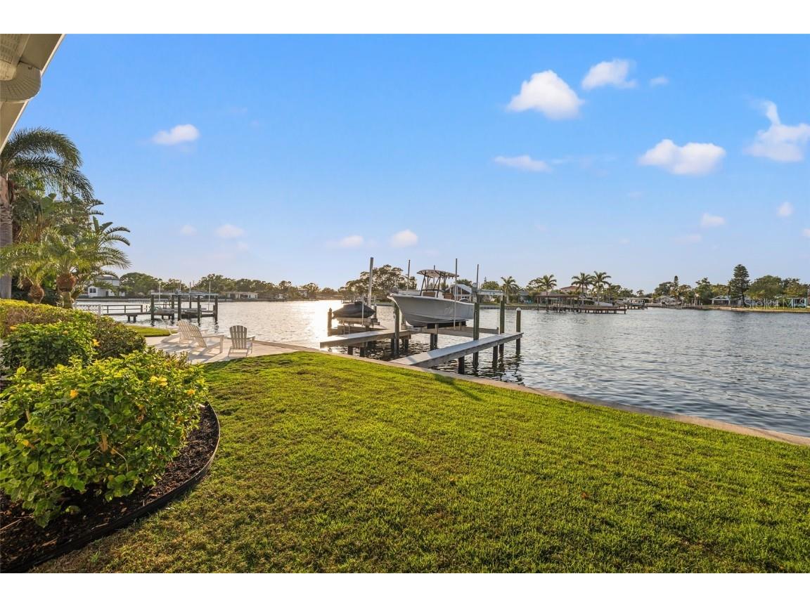 935 Eden Isle Drive NE Saint Petersburg FL 33704 - SMACKS BAYOU TB8371186 image71