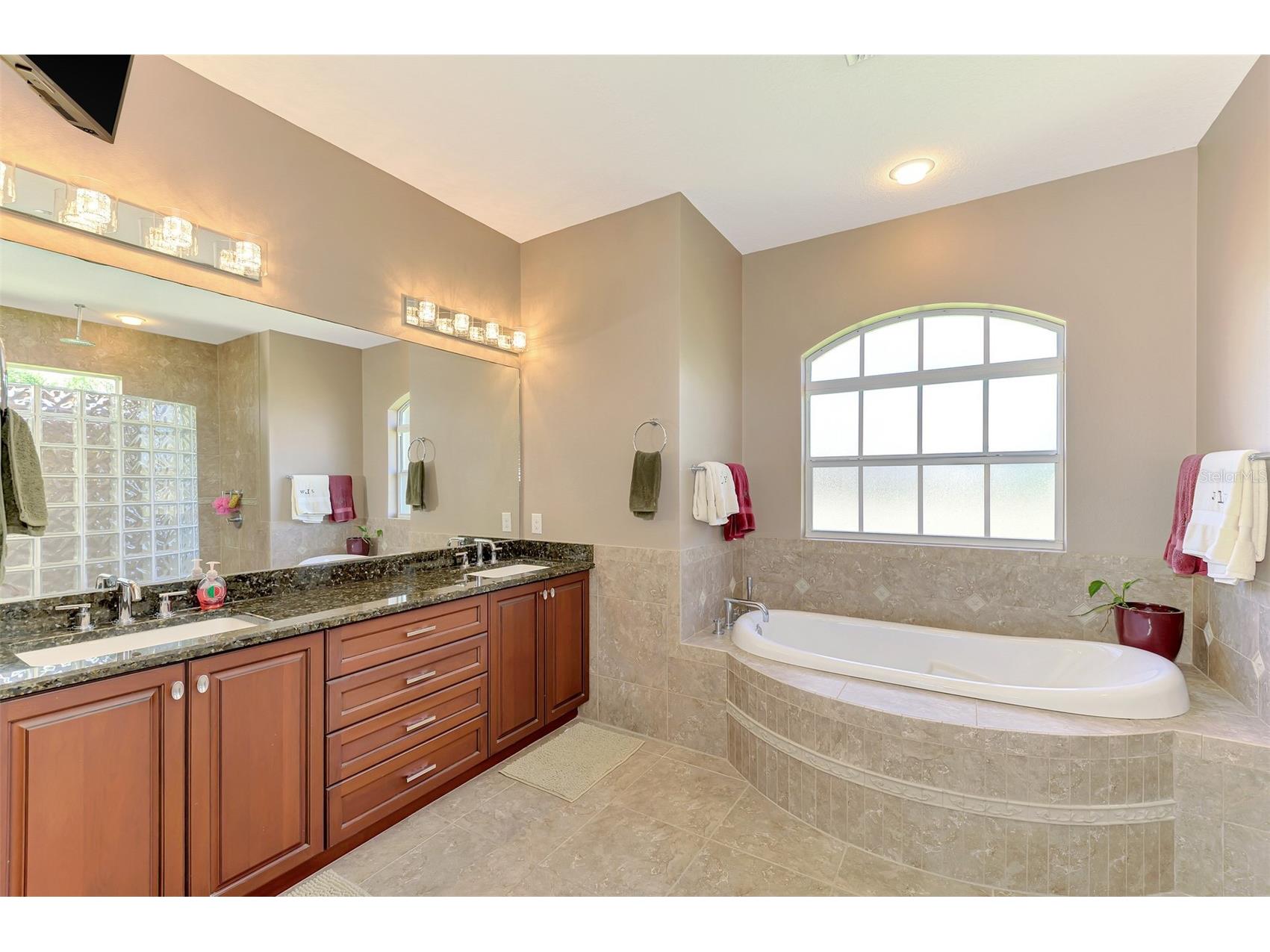 935 Graham Road Venice FL 34293 N6144432 image42