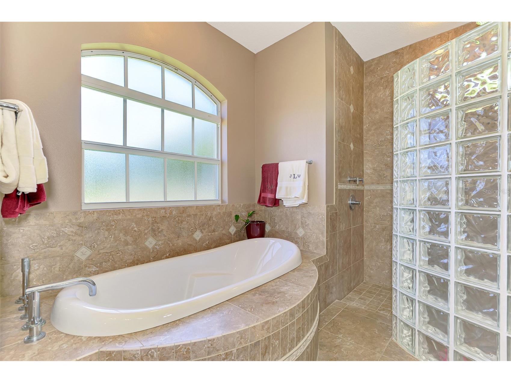 935 Graham Road Venice FL 34293 N6144432 image43