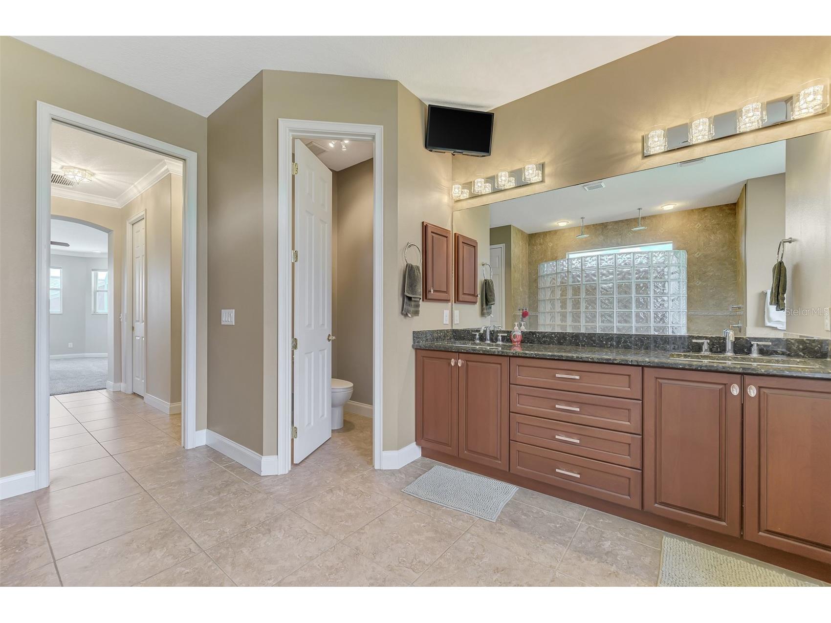 935 Graham Road Venice FL 34293 N6144432 image44