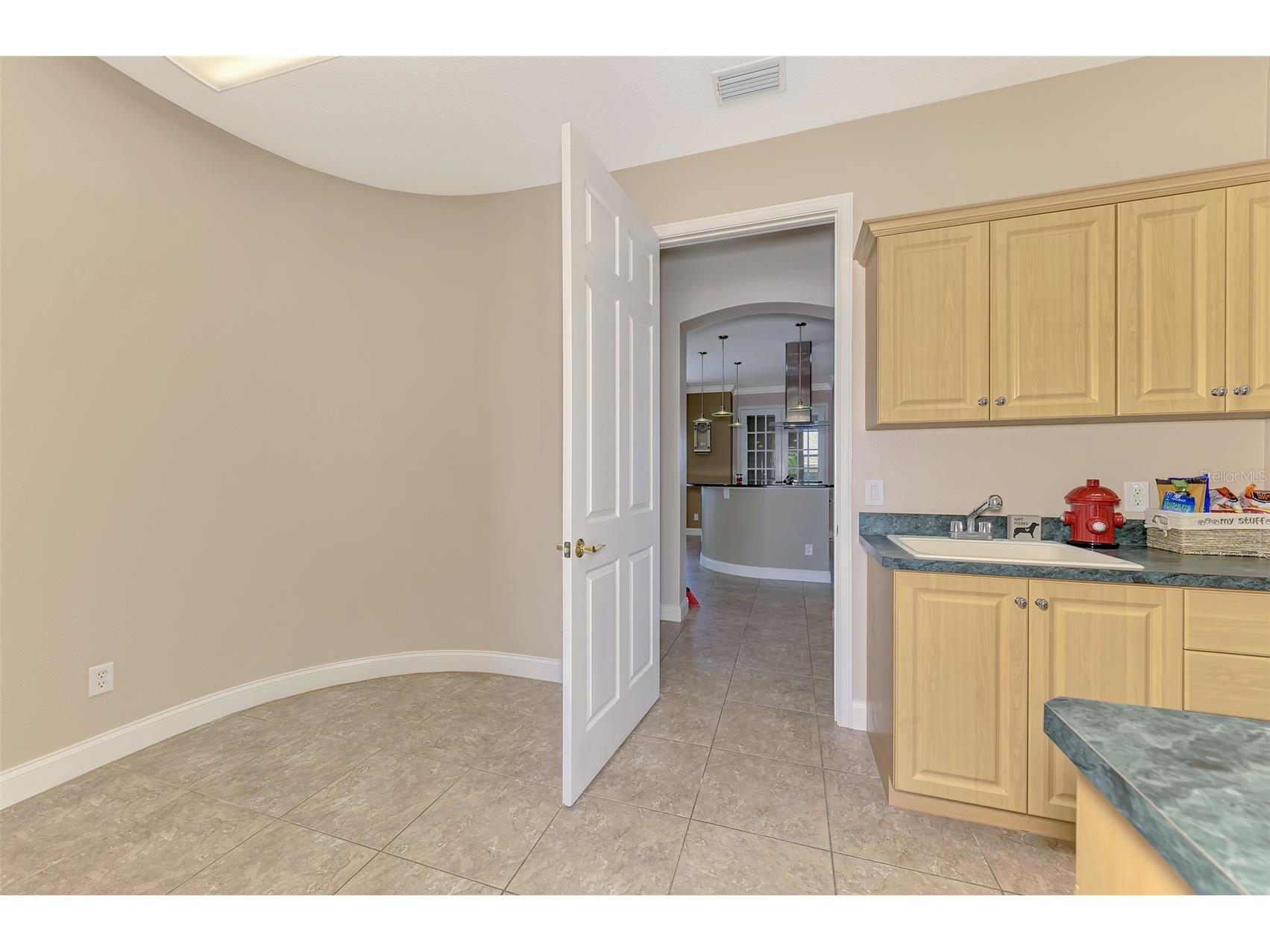 935 Graham Road Venice FL 34293 N6144432 image54