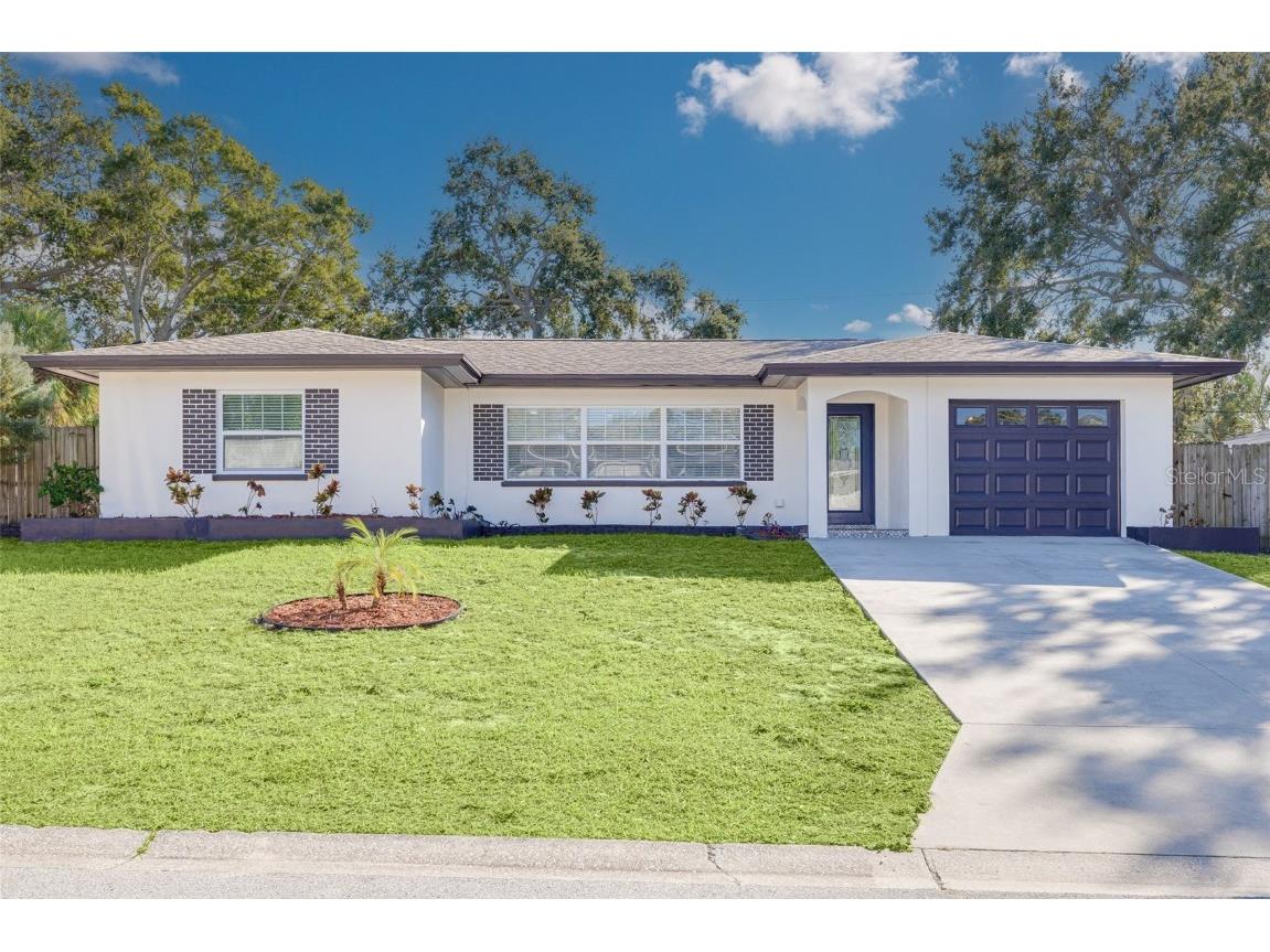 935 Hillwood Drive Dunedin FL 34698 TB8445033 image1