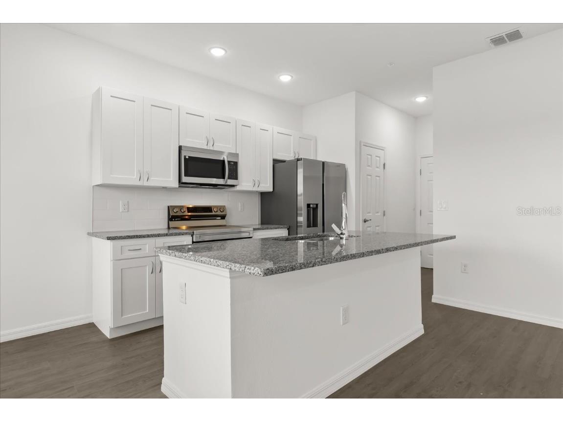 935 Lakefront Village Drive Clermont FL 34711 - JACK'S LAKE S5135648 image6