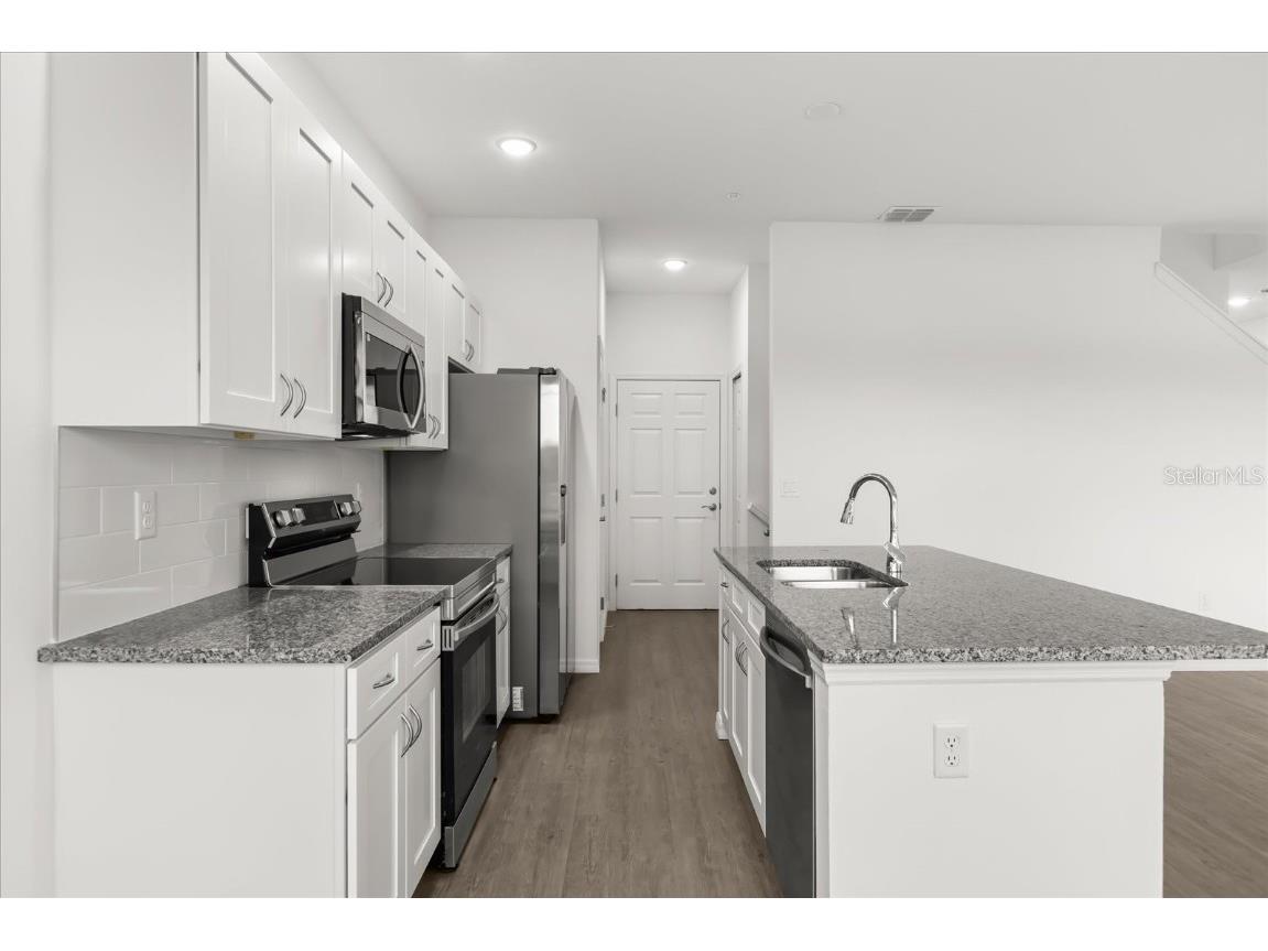 935 Lakefront Village Drive Clermont FL 34711 - JACK'S LAKE S5135648 image7