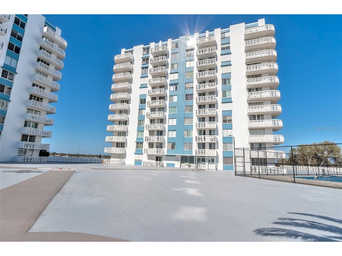 935 N Halifax Avenue #106 Daytona Beach FL 32118 V4946182 image2