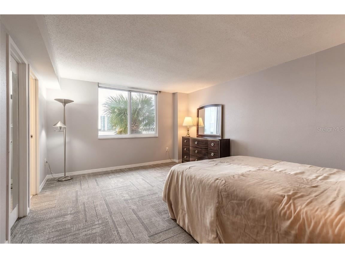 935 N Halifax Avenue #106 Daytona Beach FL 32118 V4946182 image25