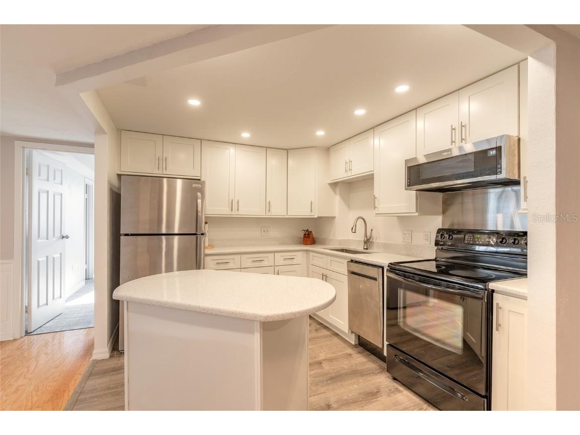 935 N Halifax Avenue #106 Daytona Beach FL 32118 V4946182 image9