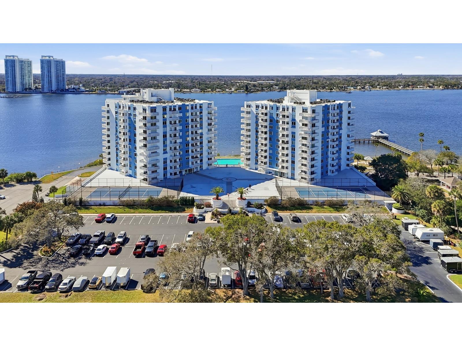 935 N Halifax Avenue #1106 Daytona Beach FL 32118 V4949113 image30
